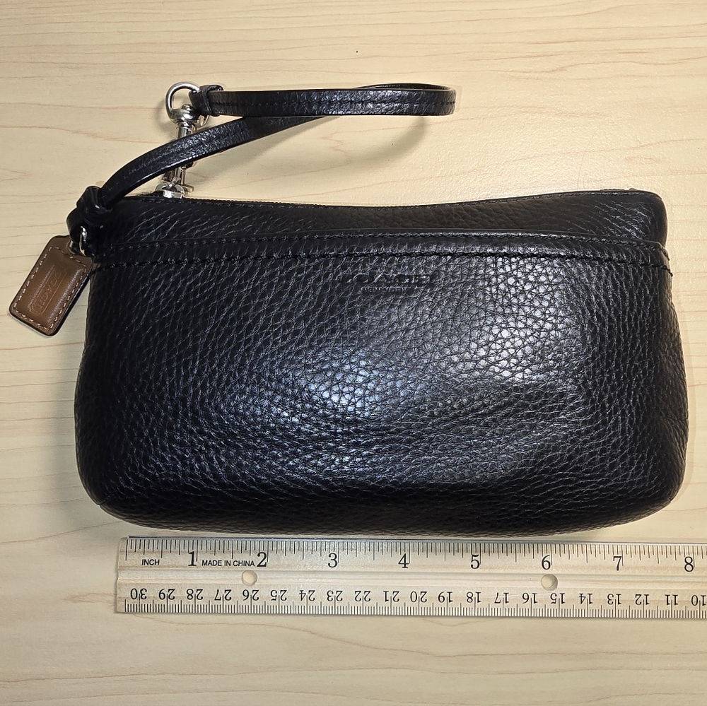 COACH Black Soft Pebbled Leather Wrist Strap Pouch Wristlet - Picture 2 of 11